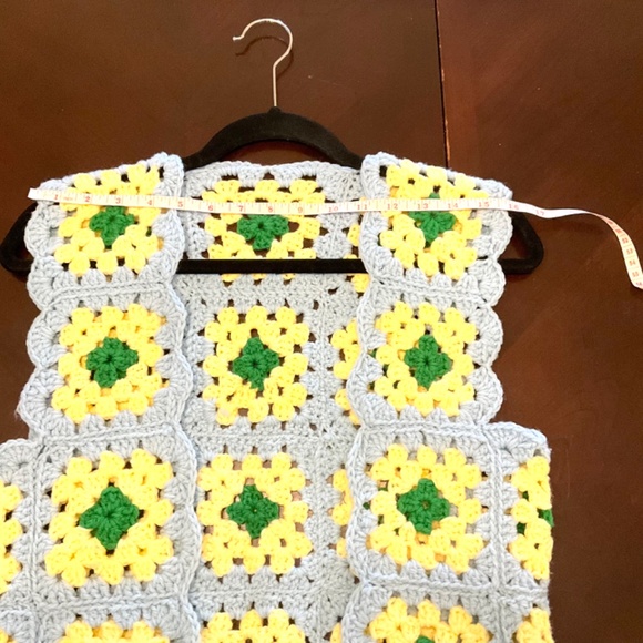 VINTAGE Grannycore Square Knit Sweater Vest Mint Condition - Picture 6 of 7